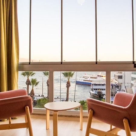 Apartmán Flat With Sea View Near Karsiyaka Coast İzmir Exteriér fotografie