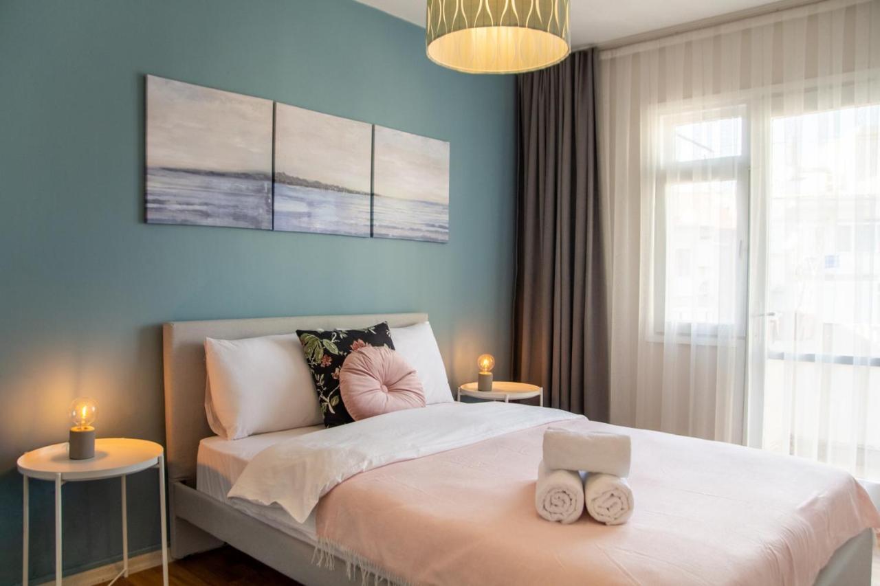 Apartmán Flat With Sea View Near Karsiyaka Coast İzmir Exteriér fotografie
